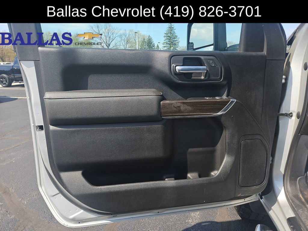 Used 2022 Chevrolet Silverado 3500 LT w/ Convenience Package AWD/4WD image 23