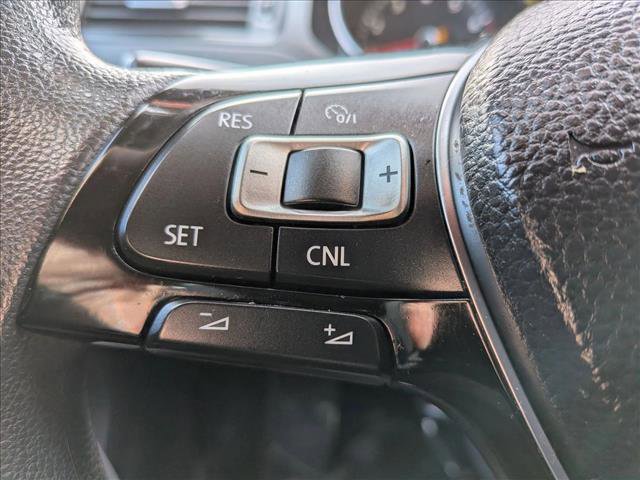 Used 2015 Volkswagen Jetta S image 16