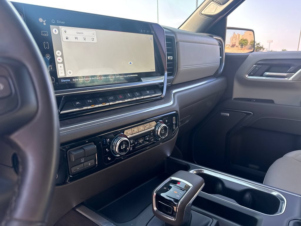 Used 2024 GMC Sierra 1500 SLT w/ SLT Premium Plus Package AWD/4WD image 18
