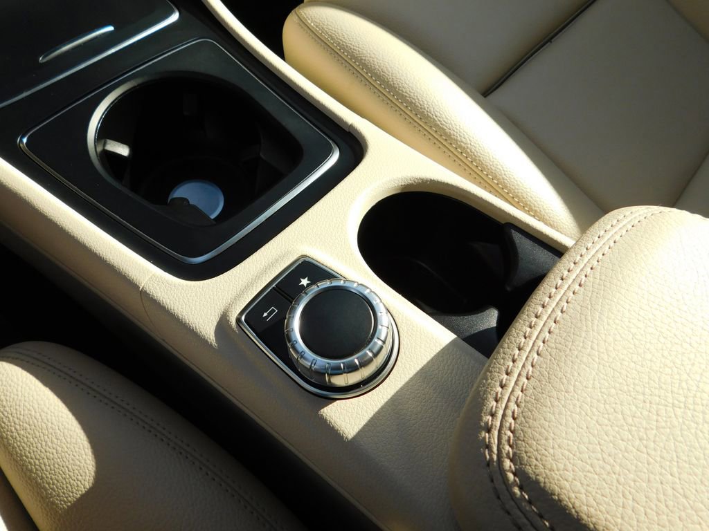 Used 2018 Mercedes-Benz GLA 250 4MATIC image 24