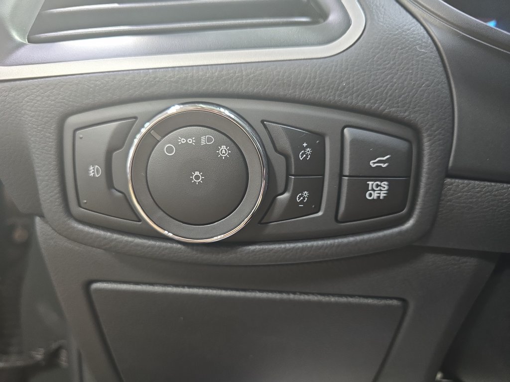 Used 2023 Ford Edge SEL w/ Convenience Package AWD/4WD image 26