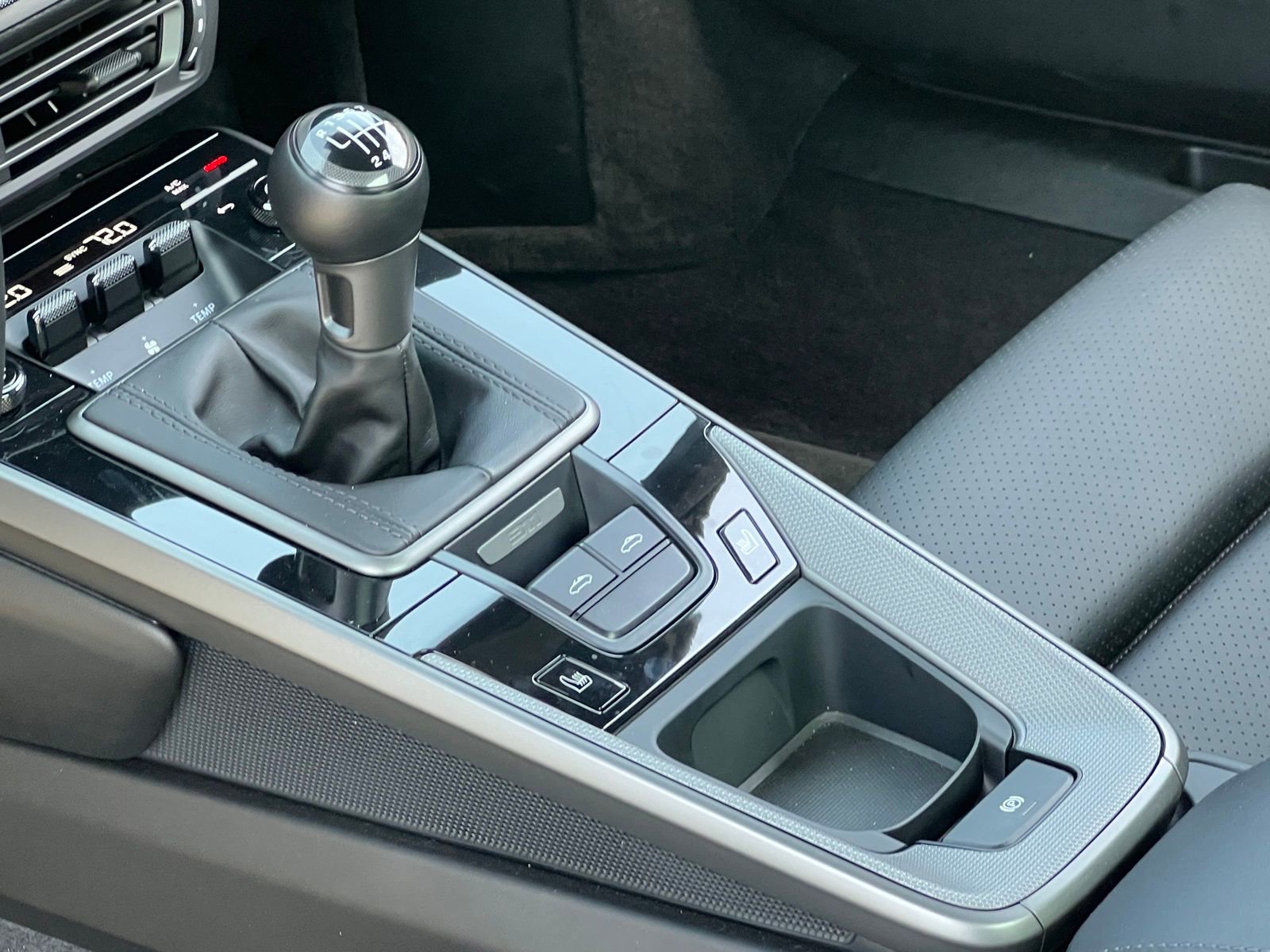 Certified 2021 Porsche 911 Targa 4S image 27