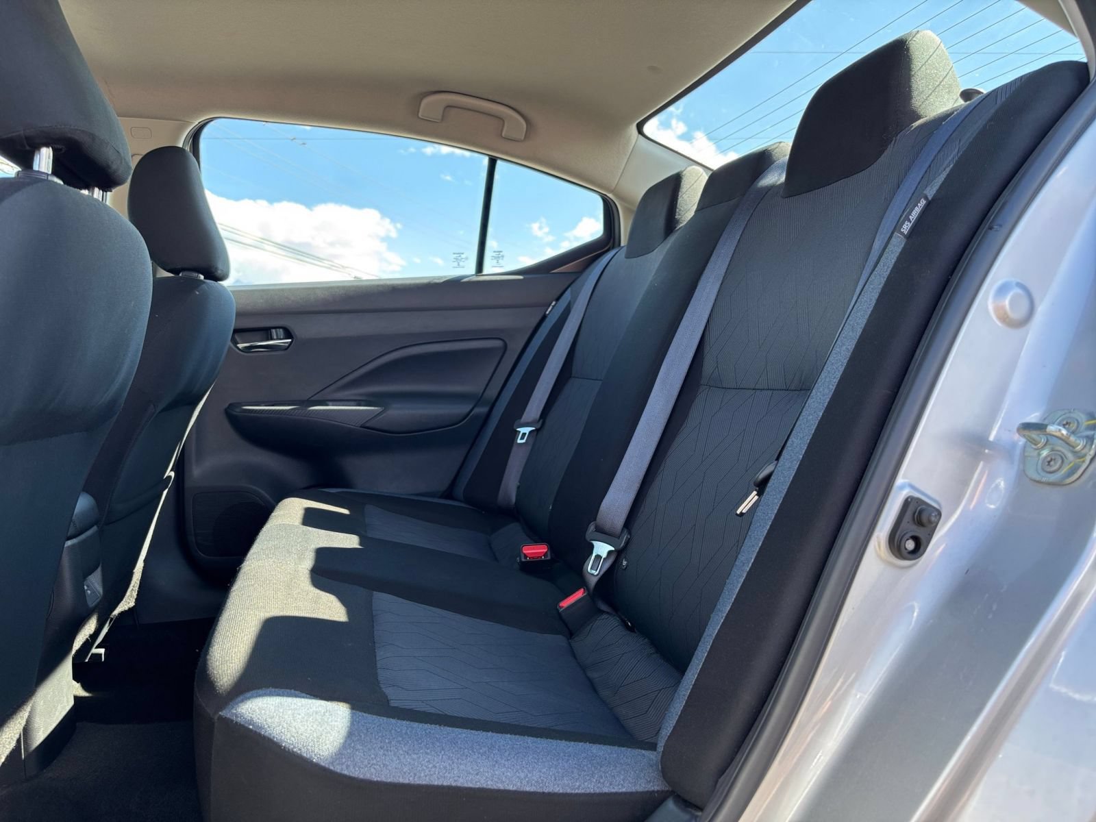 Used 2025 Nissan Versa SV FWD image 22