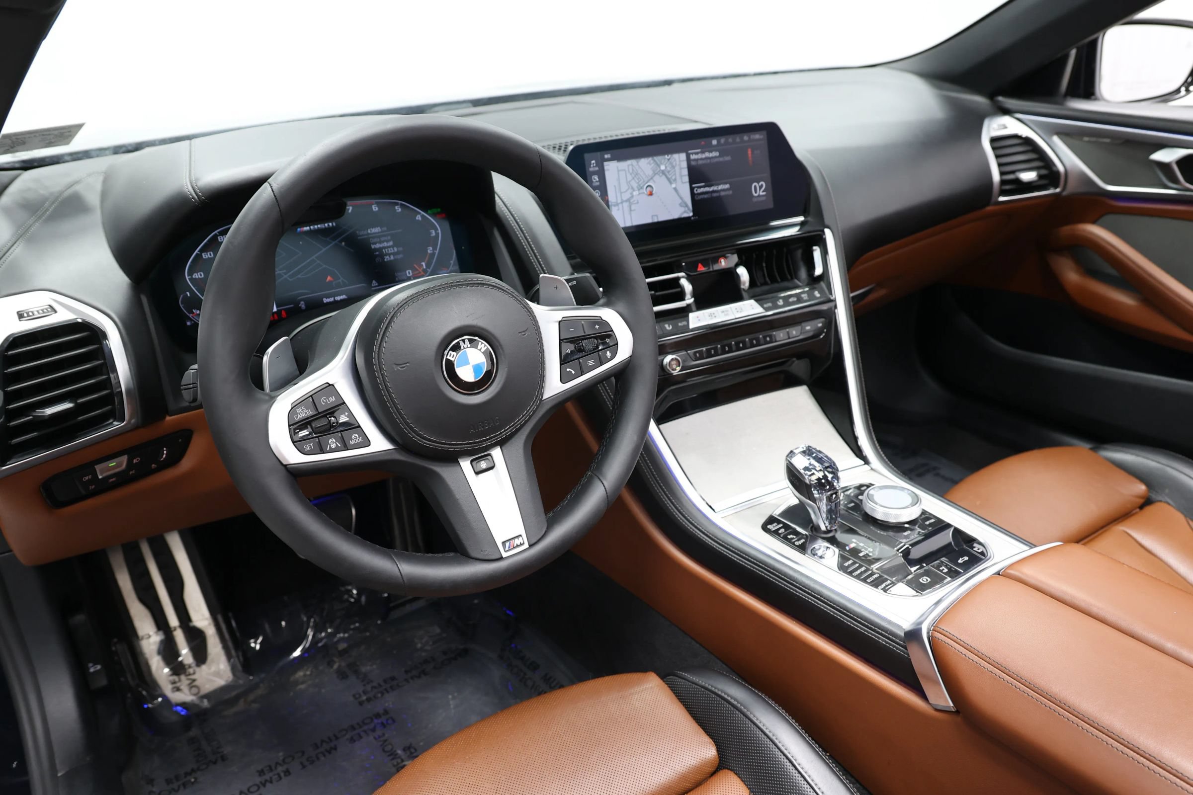 Used 2019 BMW M850i xDrive Convertible AWD/4WD image 2