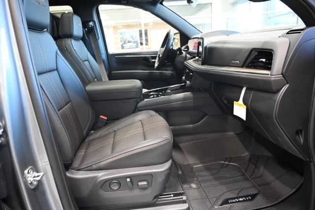 New 2026 Chevrolet Tahoe High Country AWD/4WD image 12