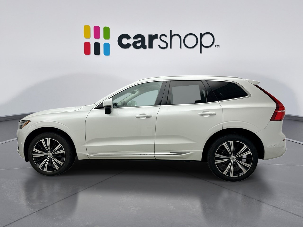 Used 2022 Volvo XC60 B5 Inscription w/ Advanced Package AWD/4WD image 2