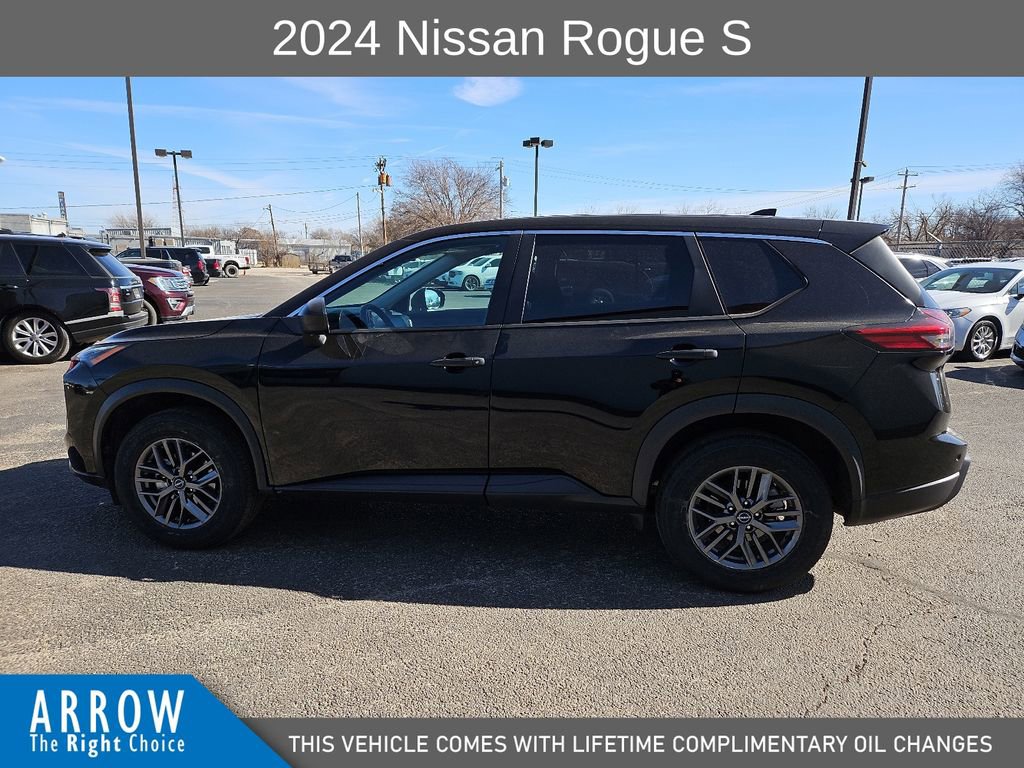 Used 2024 Nissan Rogue S image 7