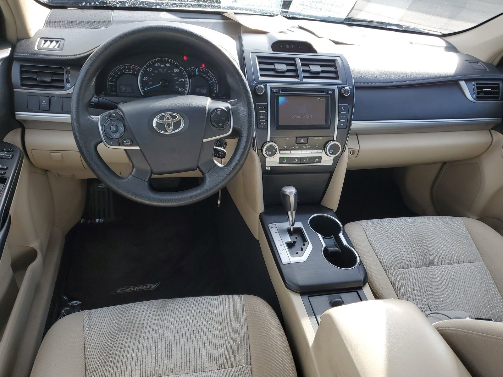 Used 2012 Toyota Camry LE image 10
