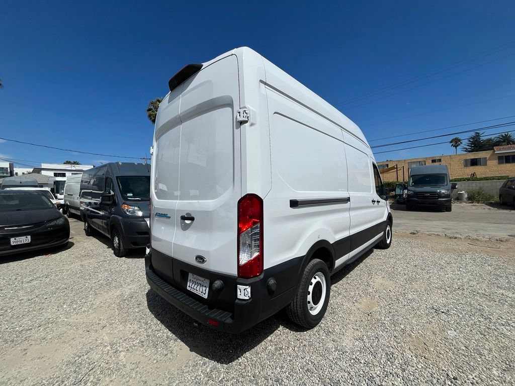 Used 2022 Ford E-Transit 148 High Roof w/ Load Area Protection Package RWD image 8