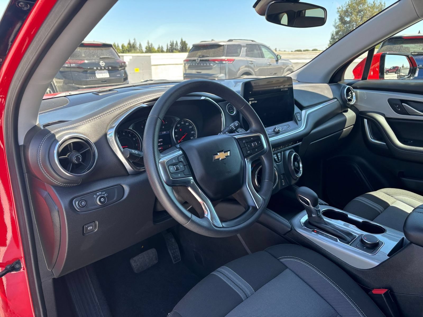 Used 2025 Chevrolet Blazer LT FWD image 35