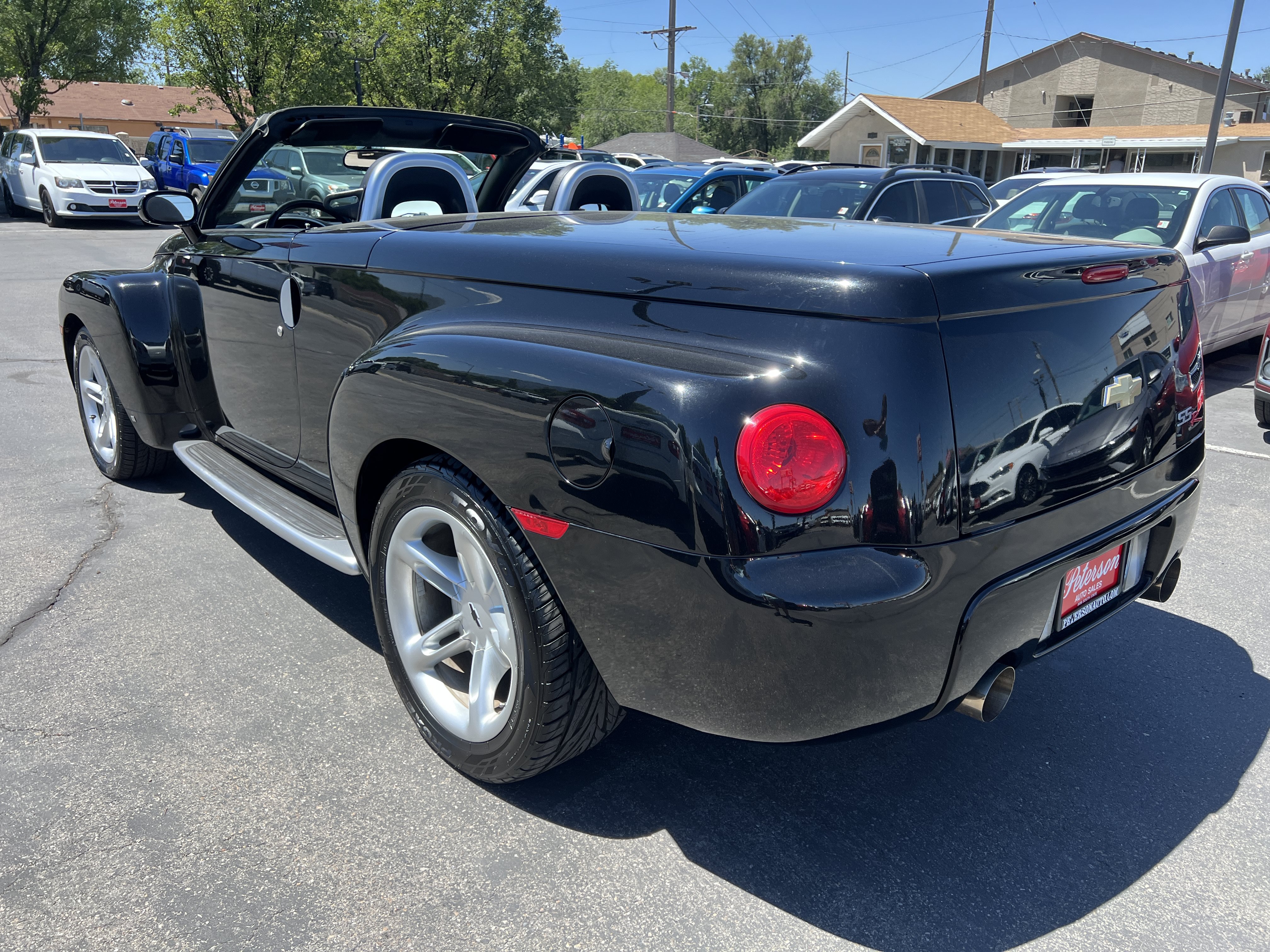 Used 2006 Chevrolet SSR w/ Preferred Equipment Group RWD image 14