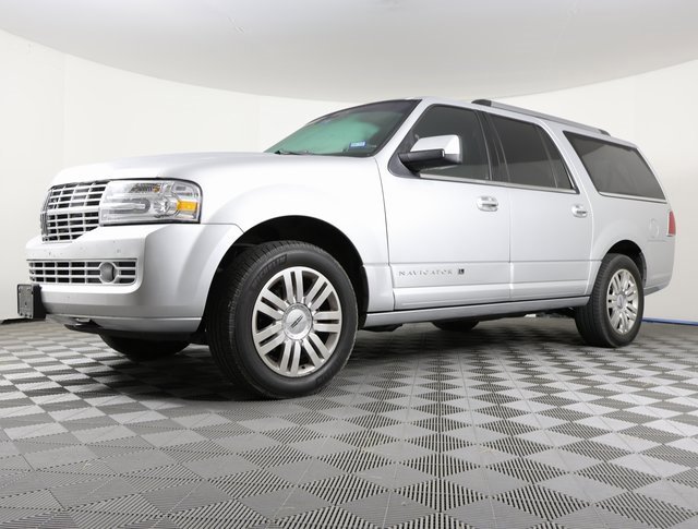 Used 2013 Lincoln Navigator L 2WD w/ Monochrome Appearance Pkg