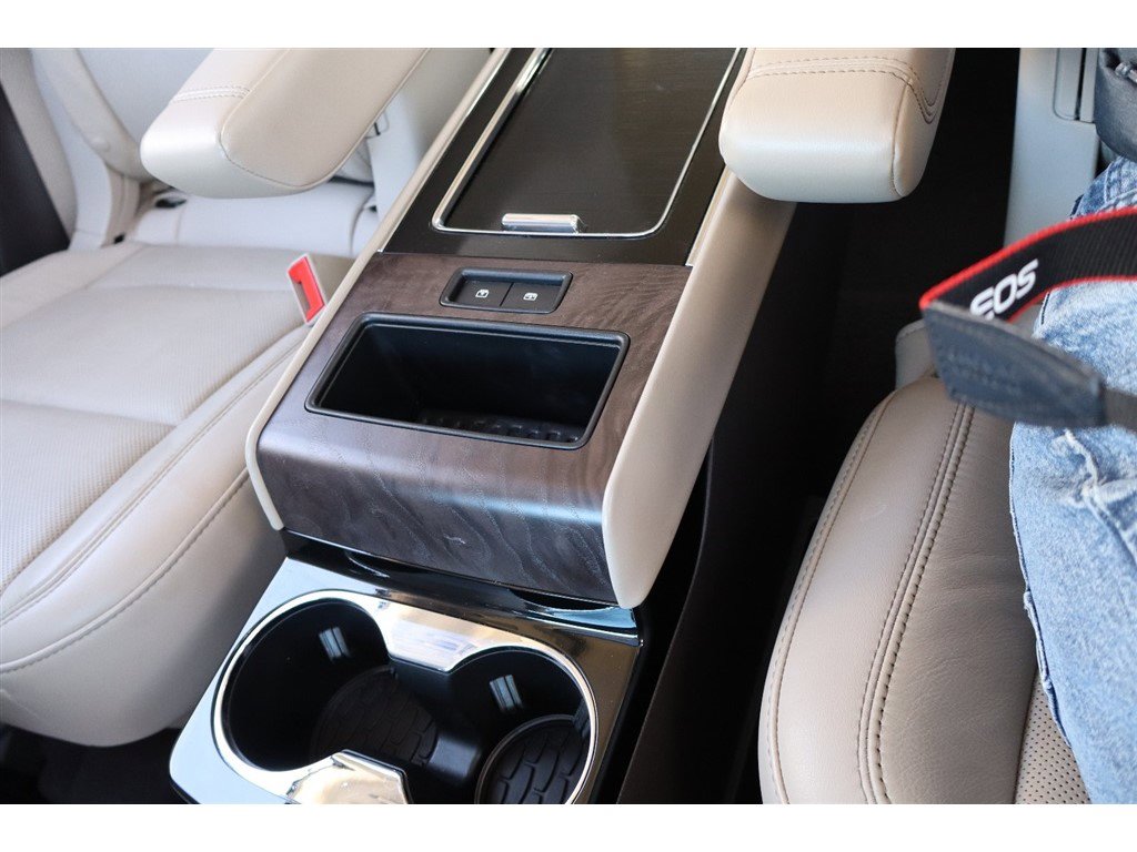 Used 2022 Lincoln Aviator Reserve w/ Equipment Group 201A image 30