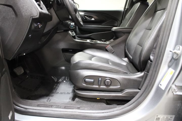 Used 2024 GMC Terrain SLT w/ Infotainment Package II AWD/4WD image 19