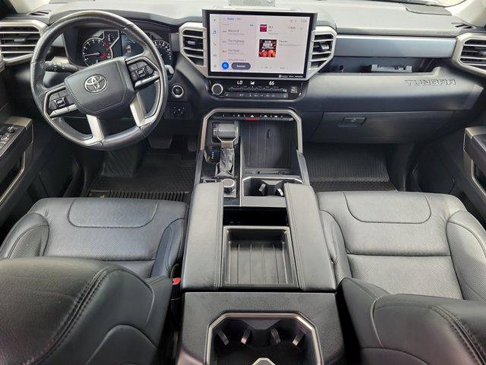 Used 2022 Toyota Tundra SR5 w/ SR5 Premium Package AWD/4WD image 17