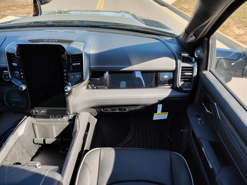 New 2026 RAM 2500 Limited image 32