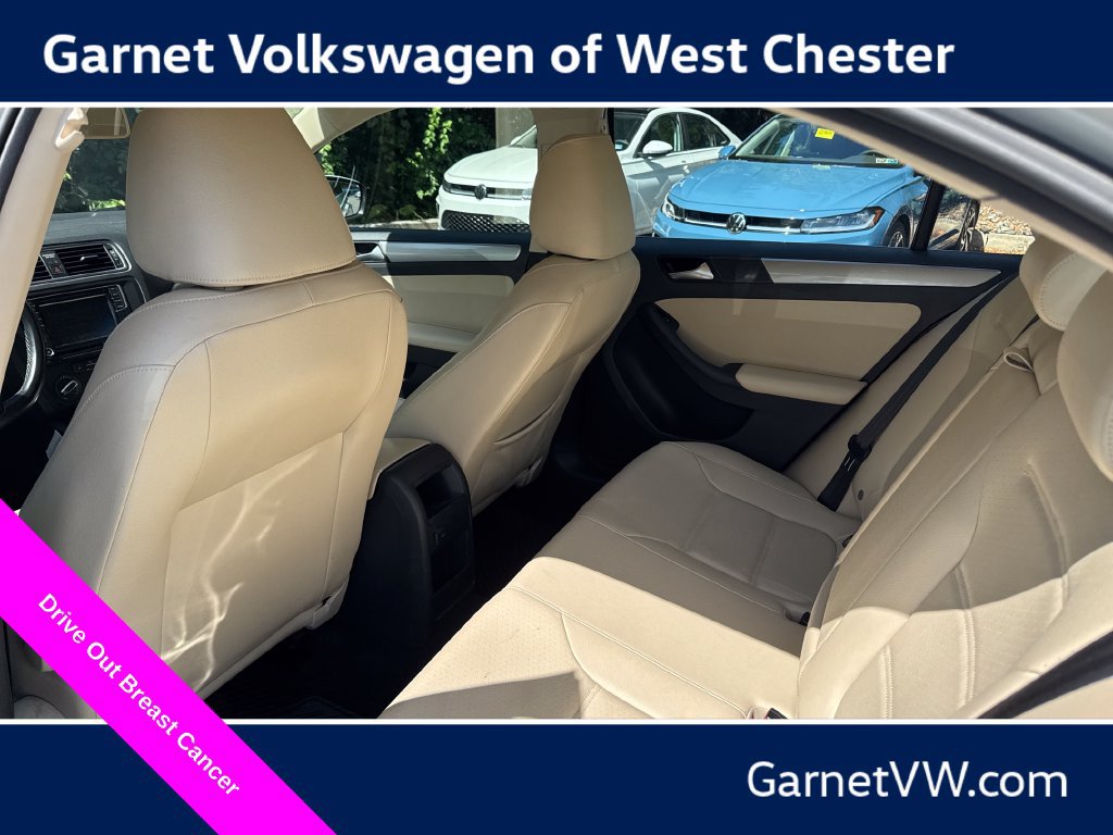 Used 2017 Volkswagen Jetta SE FWD image 11