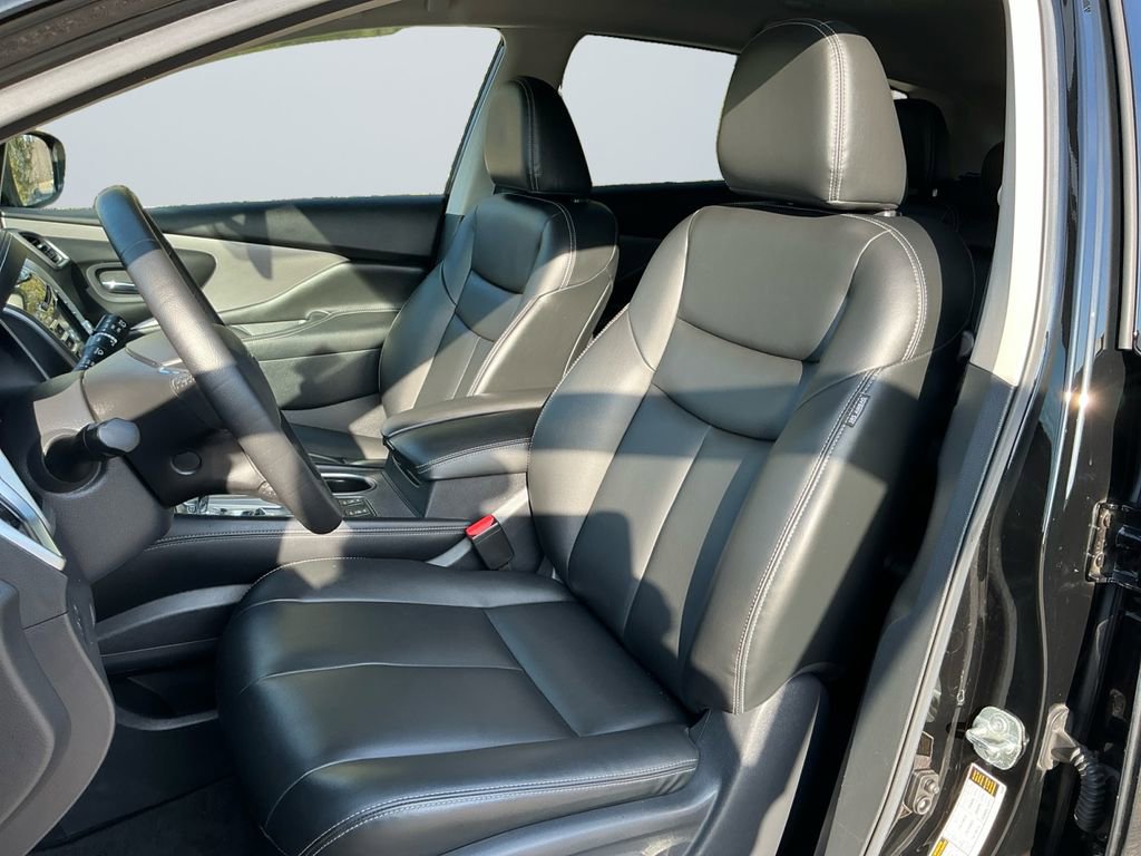 Used 2022 Nissan Murano SV w/ SV Midnight Edition Package image 10