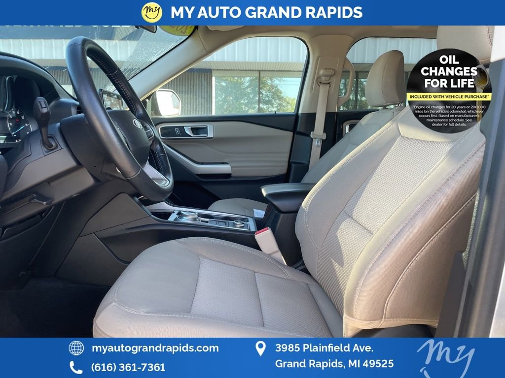 Used 2022 Ford Explorer XLT w/ Class IV Trailer Tow Package image 9