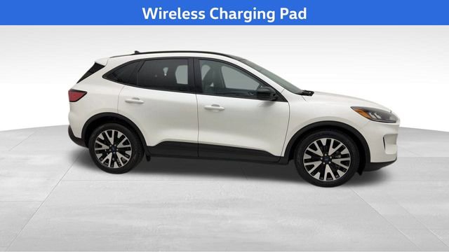 Used 2020 Ford Escape SE Sport image 11