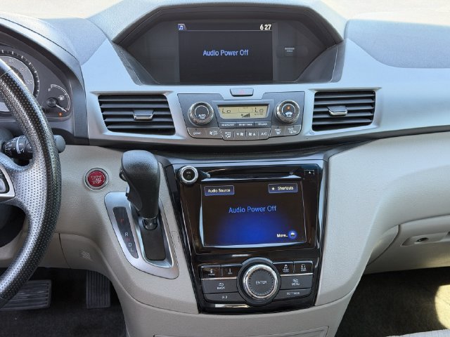 Used 2017 Honda Odyssey SE image 16