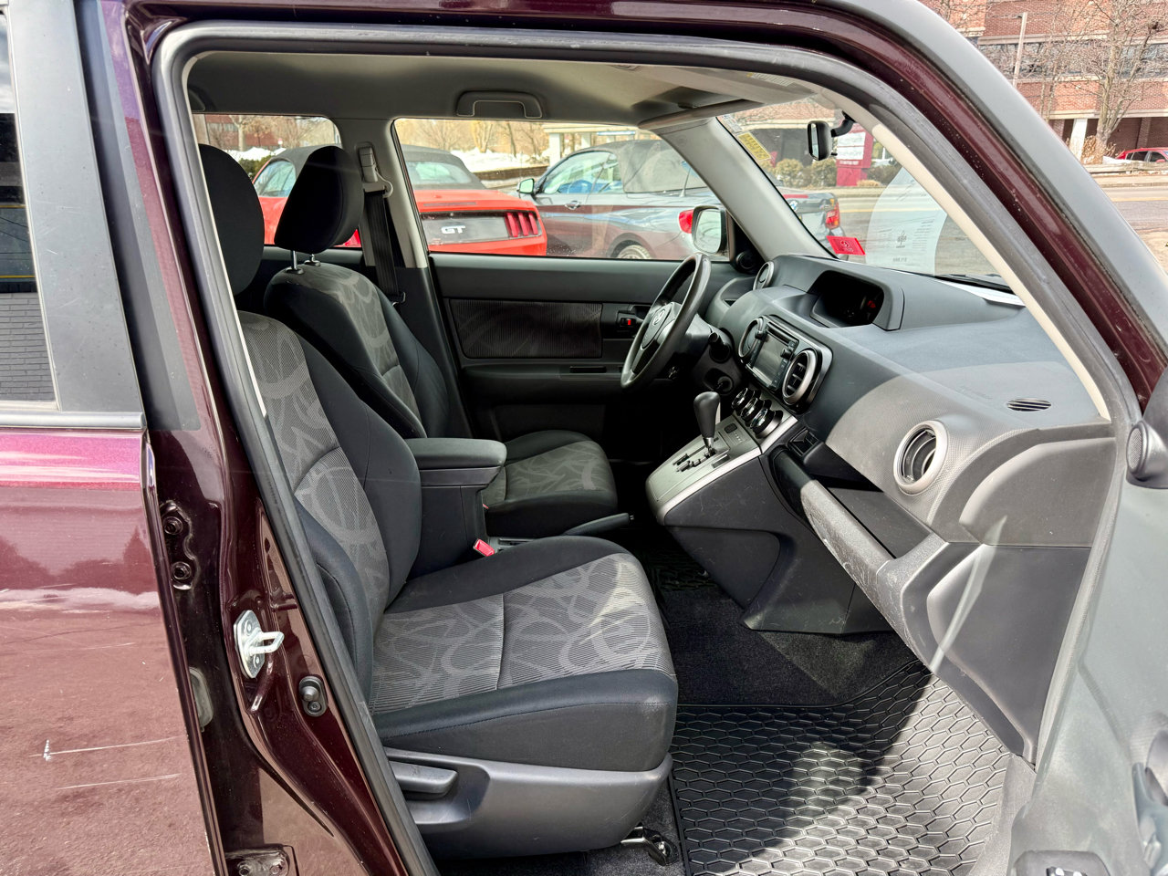 Used 2015 Scion xB 5-Door Wagon 4-Spd AT image 24