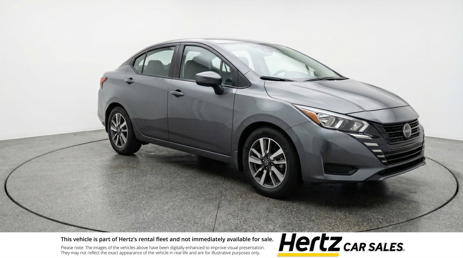 Used 2025 Nissan Versa SV image 1