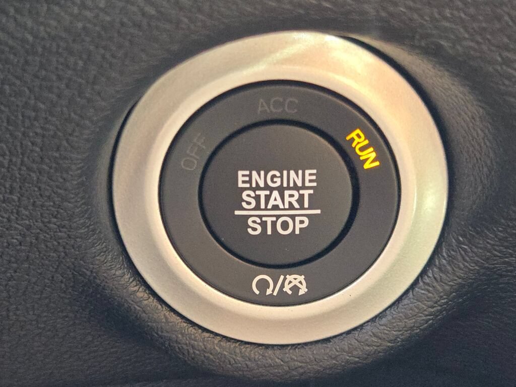 New 2027 Chrysler Pacifica Select AWD/4WD image 30