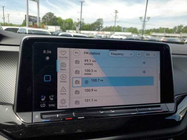 New 2026 Volkswagen Atlas Cross Sport SEL Premium R-Line AWD/4WD image 19