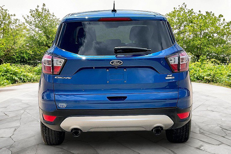 Used 2017 Ford Escape SE AWD/4WD image 5