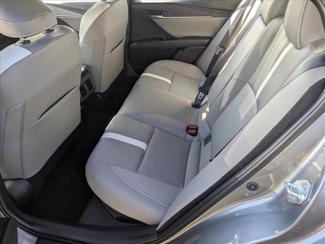 Certified 2025 Toyota Camry SE w/ Convenience Package image 15