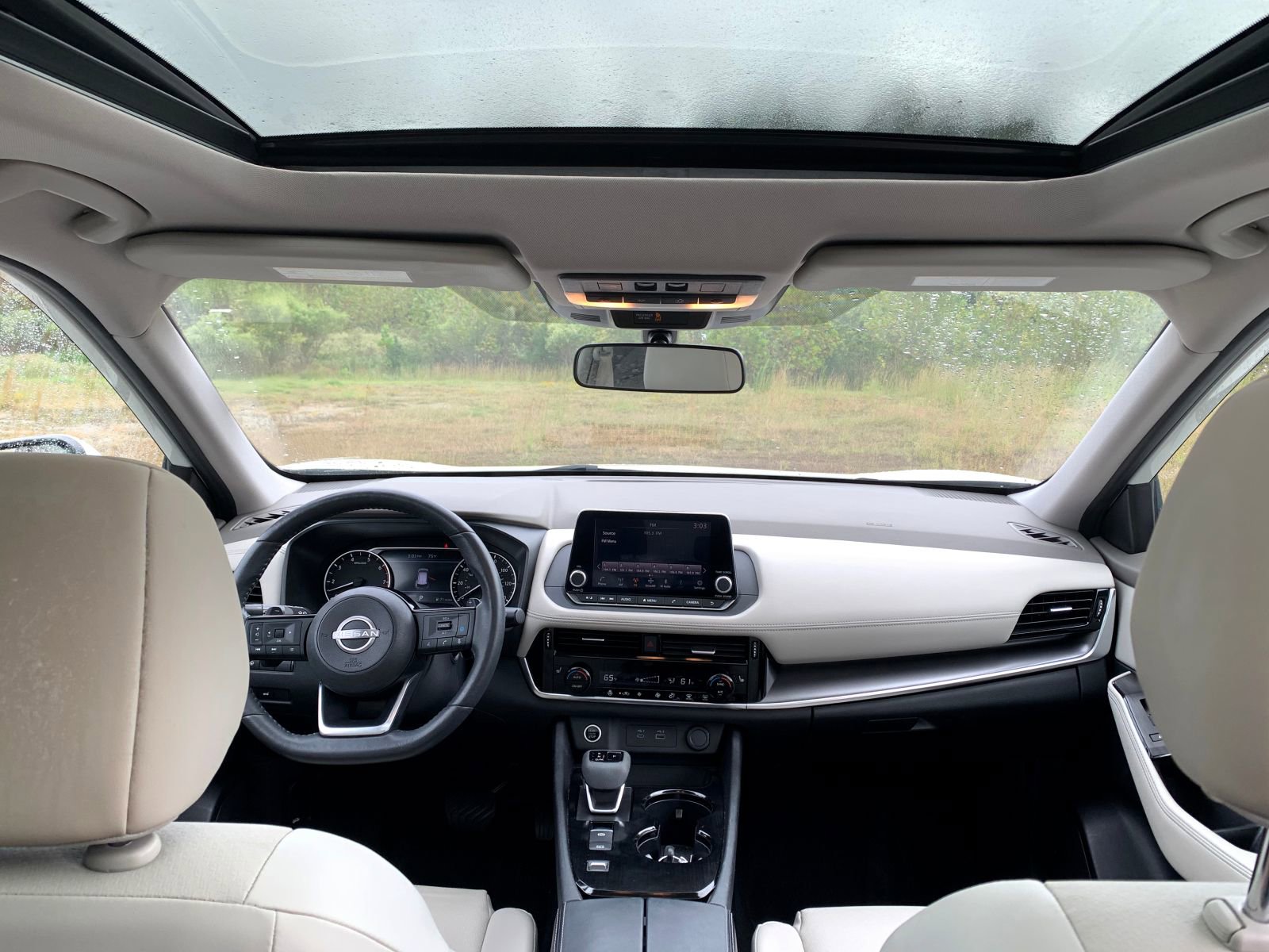 Used 2022 Nissan Rogue SV w/ SV Premium Package image 10