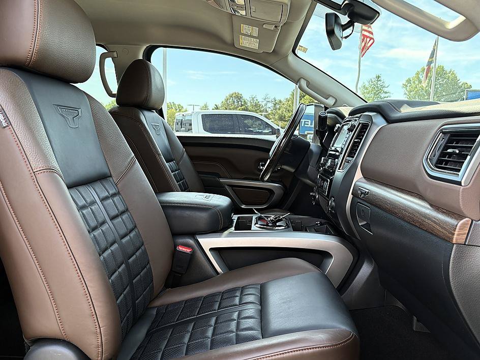 Used 2017 Nissan Titan Platinum Reserve AWD/4WD image 13