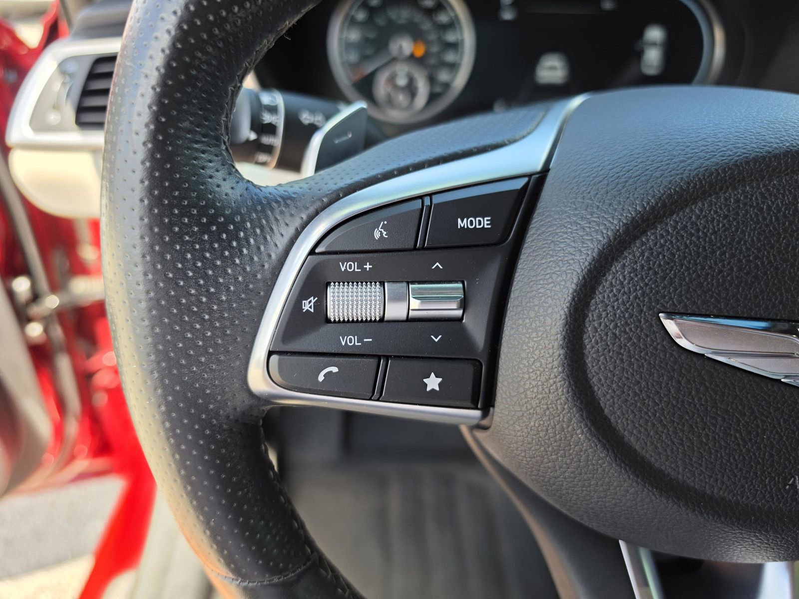 Used 2022 Genesis G70 3.3T RWD image 31