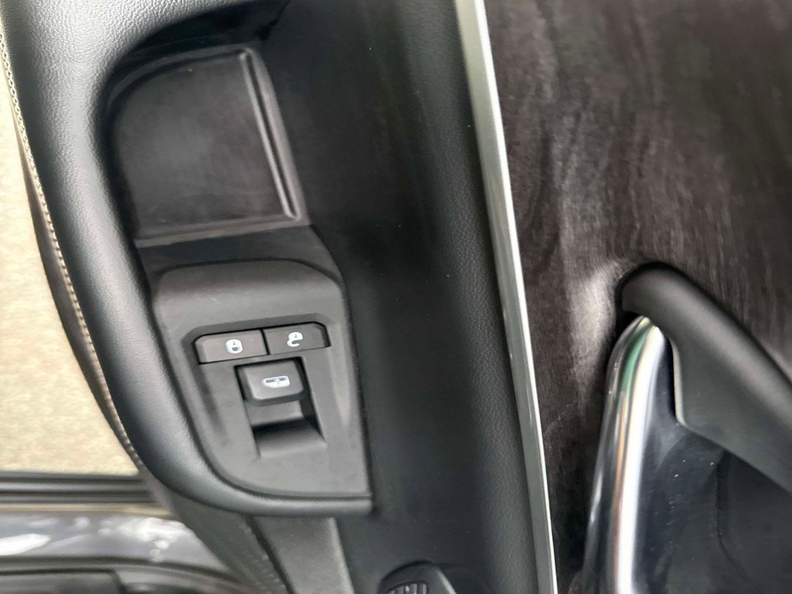 Used 2024 Jeep Grand Cherokee Limited 4xe image 12