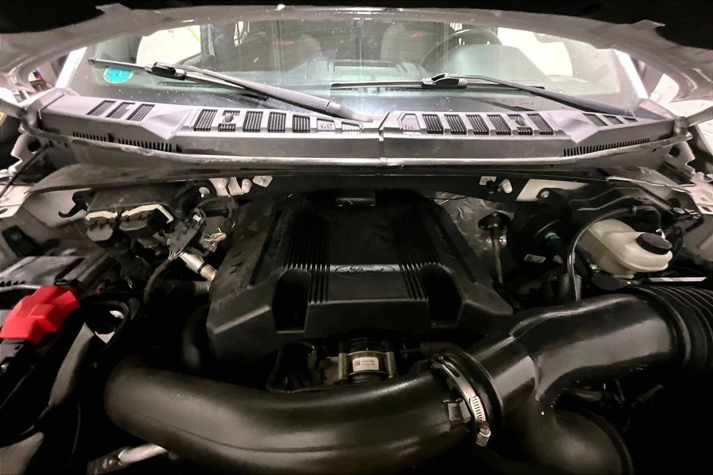 Used 2018 Ford F150 XLT w/ Equipment Group 302A Luxury image 30