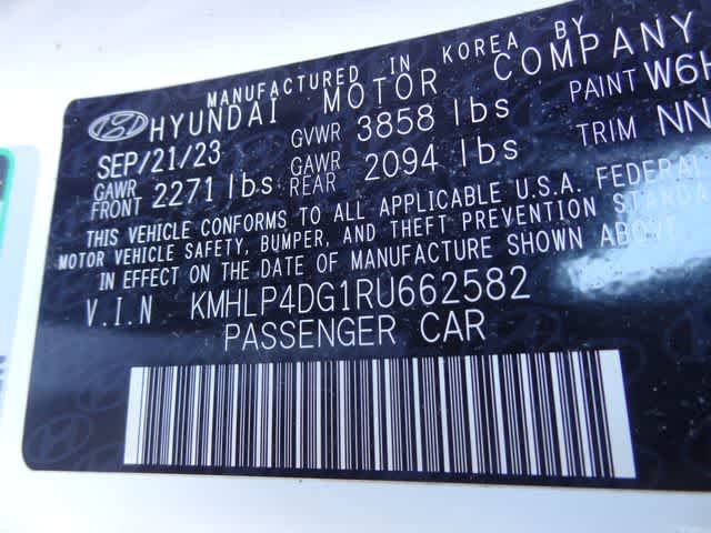 Used 2024 Hyundai Elantra Limited FWD image 55