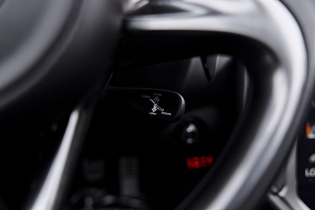 Used 2025 McLaren 750S Spider RWD image 62