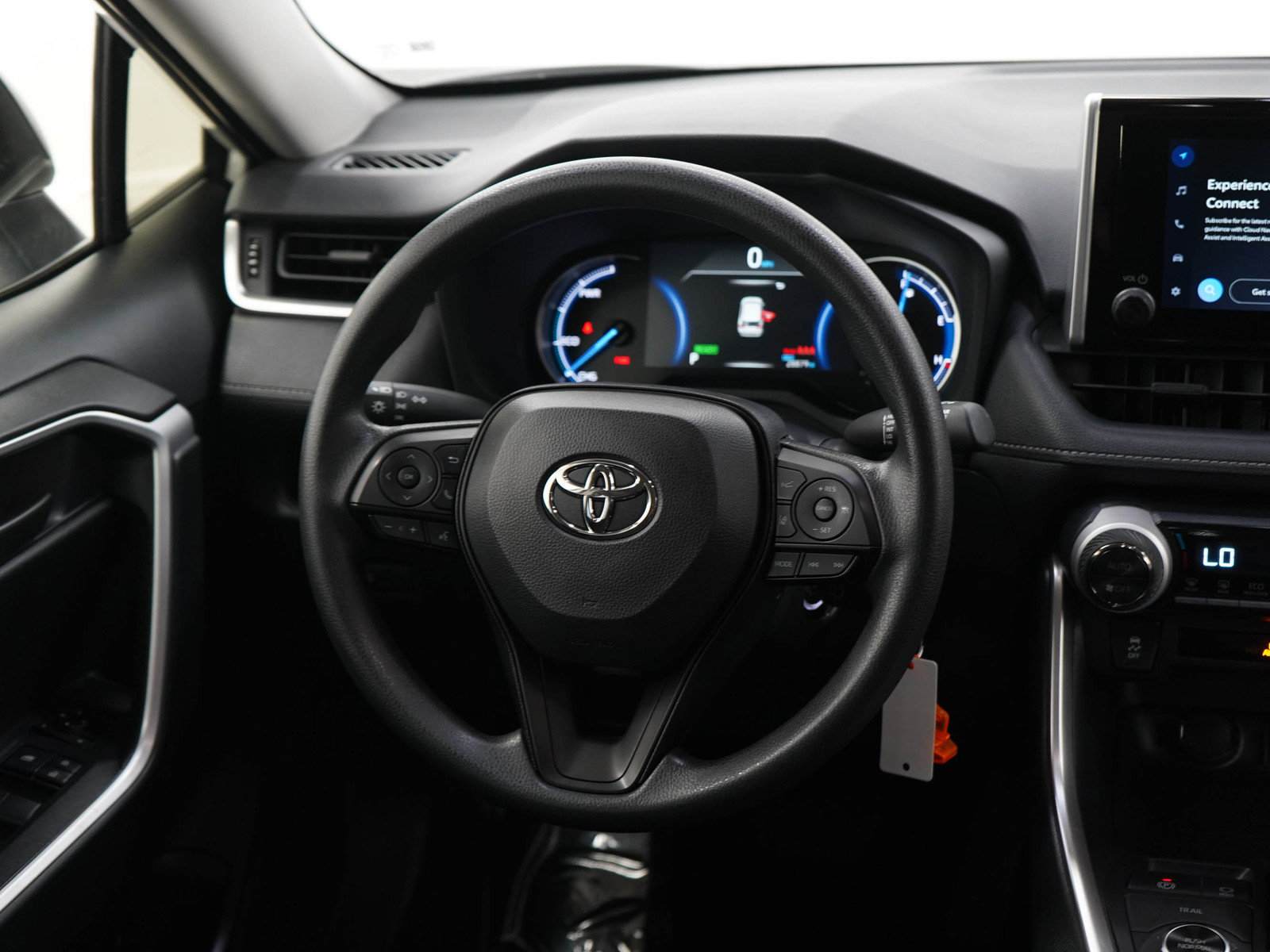 Used 2025 Toyota RAV4 LE AWD/4WD image 14