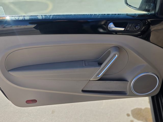 Used 2019 Volkswagen Beetle 2.0T SE image 16