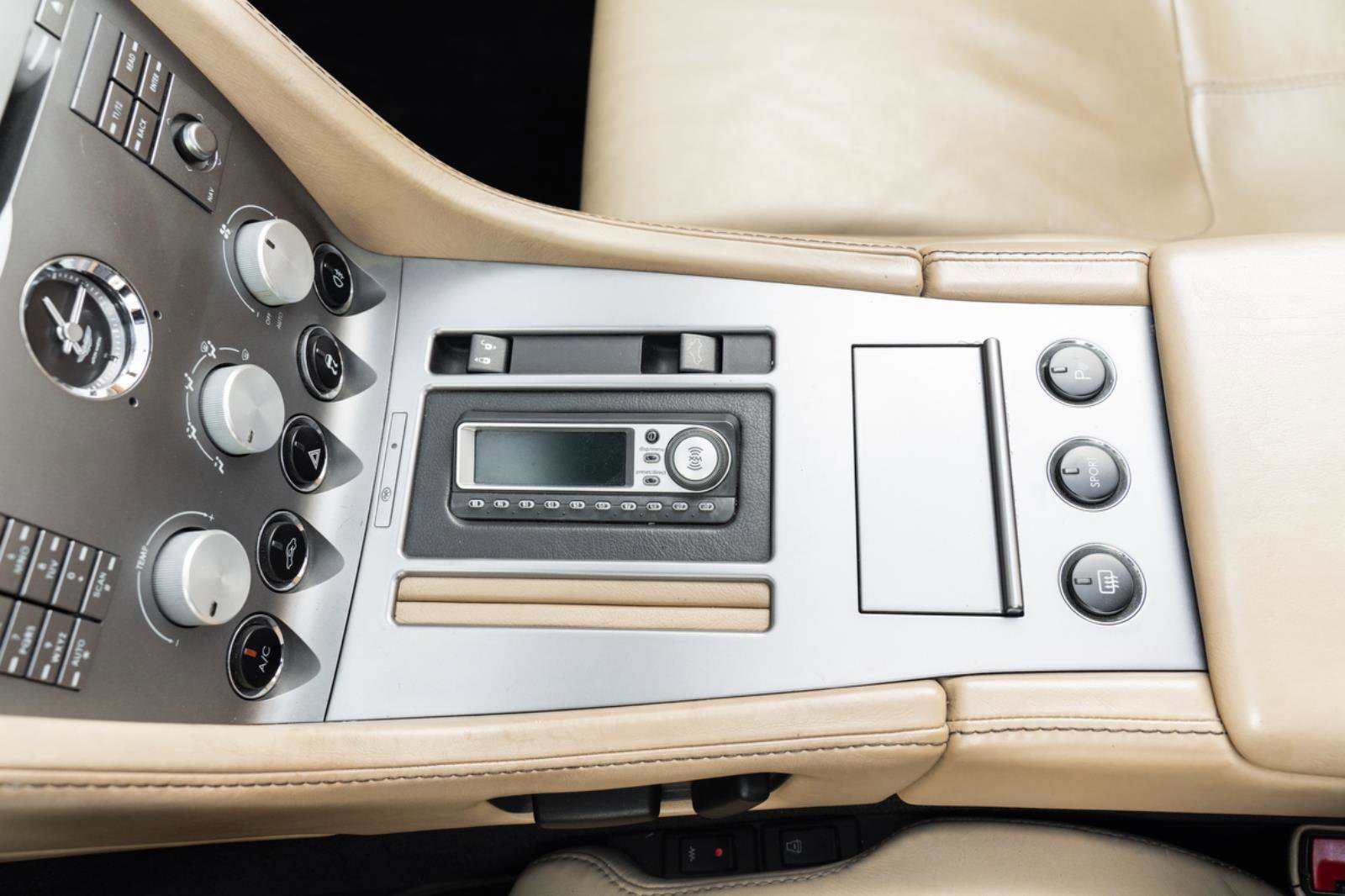 Used 2006 Aston Martin DB9 Volante image 18