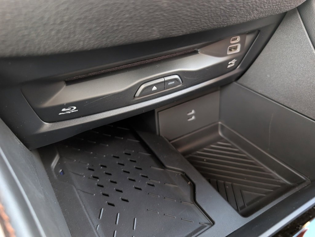 New 2026 Chrysler Pacifica Pinnacle image 34