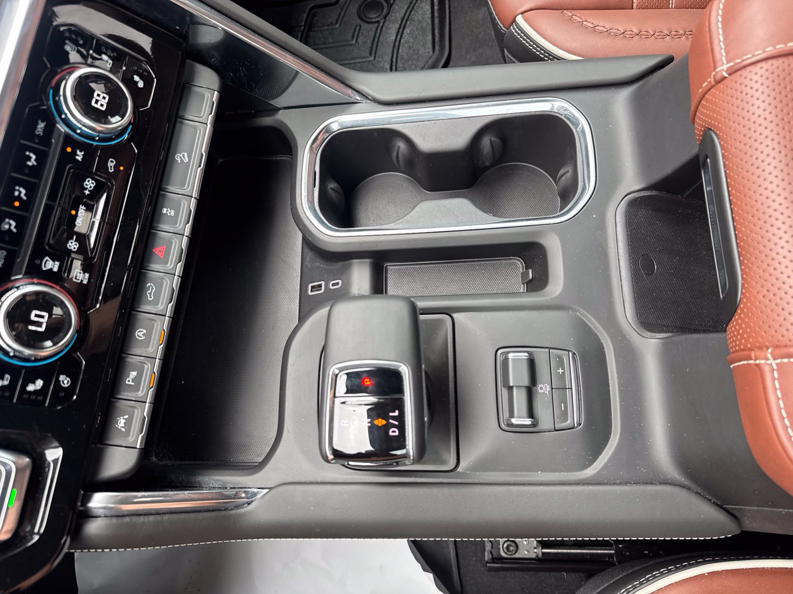 Used 2026 GMC Sierra 1500 Denali Ultimate AWD/4WD image 32
