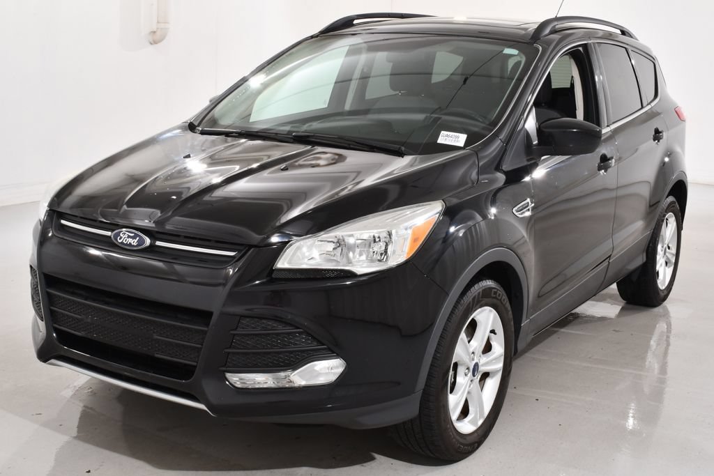 Used 2016 Ford Escape SE w/ Equipment Group 201A AWD/4WD image 2