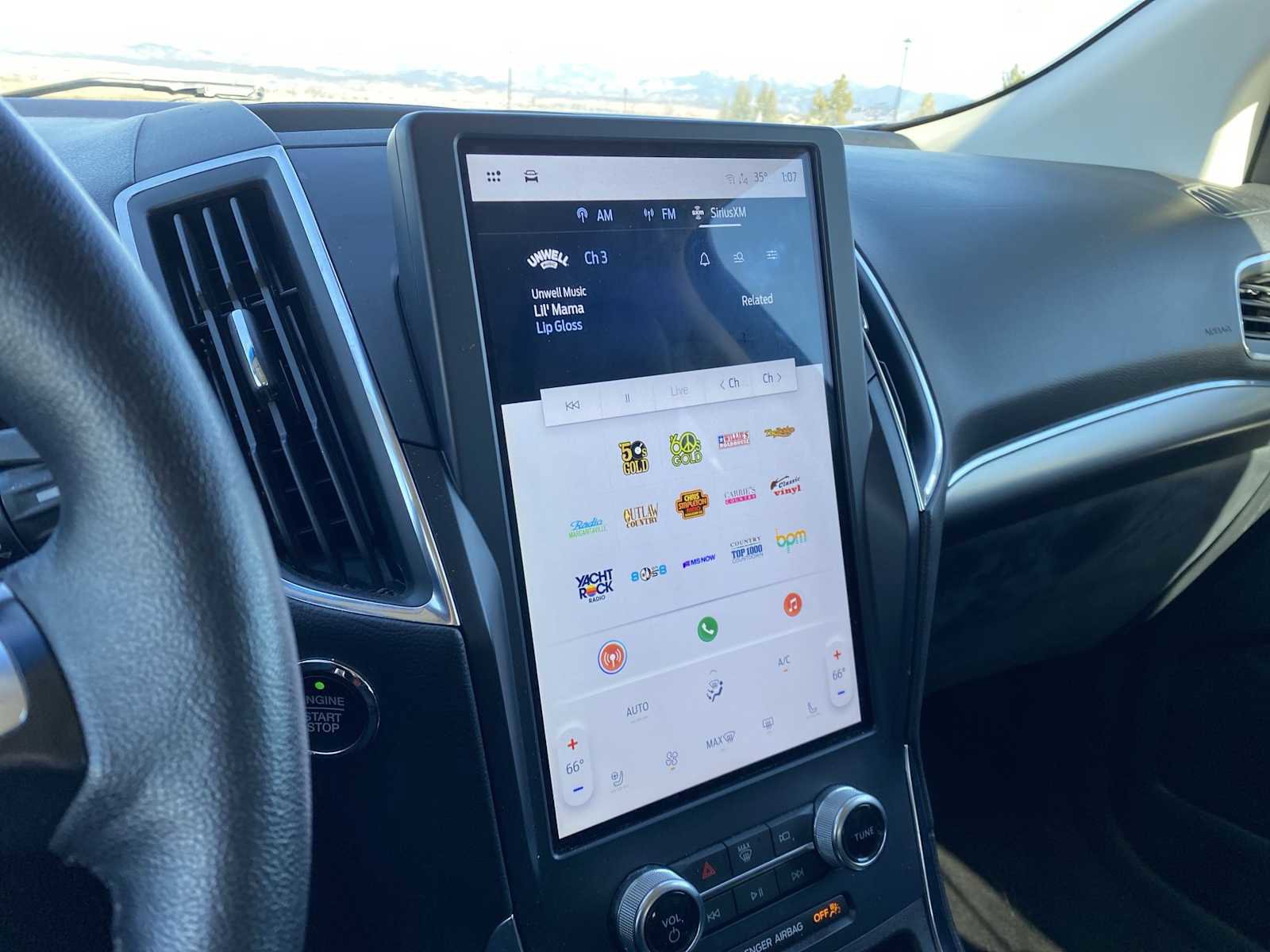 Used 2023 Ford Edge Titanium image 25