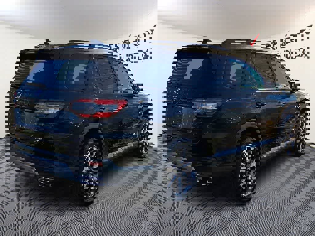 Used 2025 Honda Pilot Elite image 4