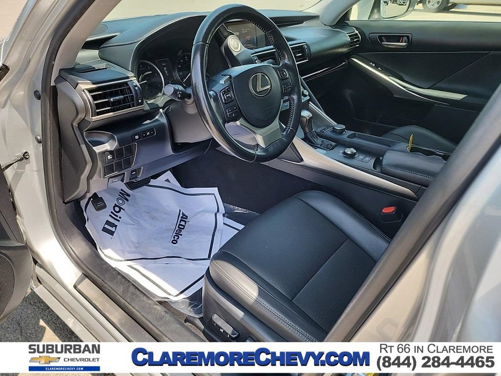 Used 2017 Lexus IS 200t RWD image 8