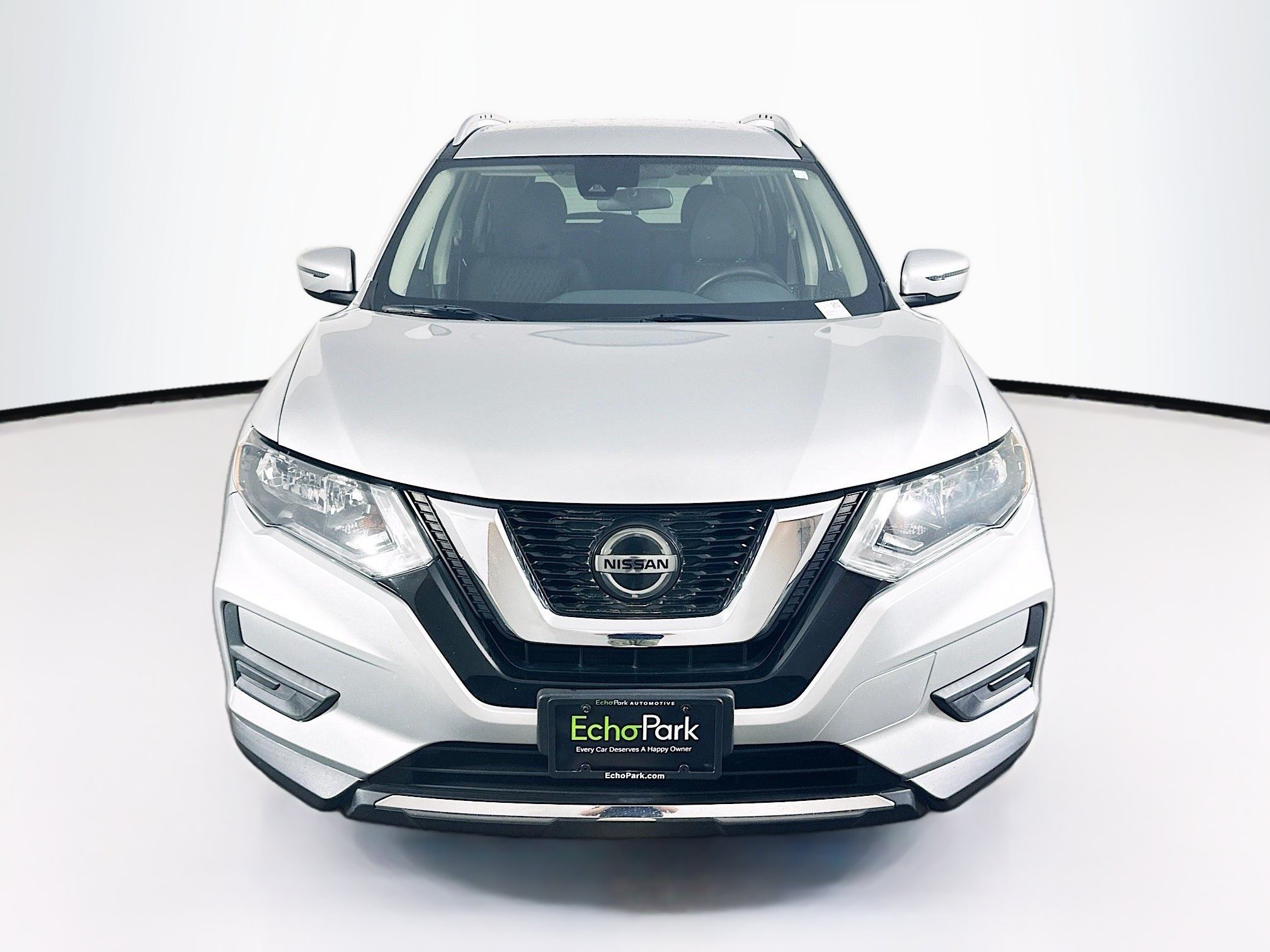 Used 2020 Nissan Rogue S w/ Special Edition Package FWD image 2