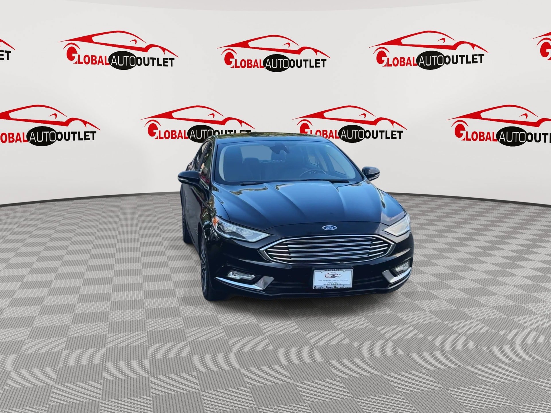 Used 2018 Ford Fusion Energi Titanium FWD image 3