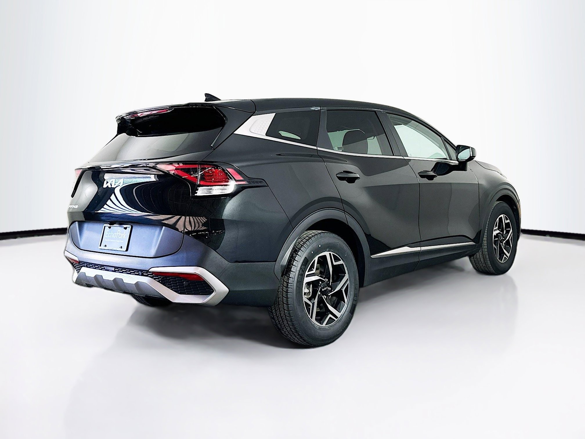 Used 2024 Kia Sportage LX image 9